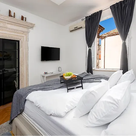 Apartment Eden Old Town 2 *